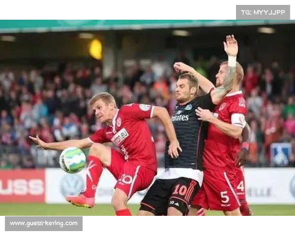 科隆vs汉堡:莱茵德比,保级压力加剧对抗 科隆vs汉堡:莱茵德比,保级压力加剧对抗